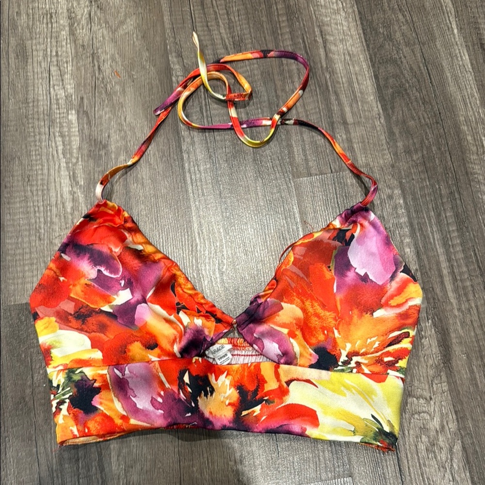 Women’s XS Garage Floral Halter Top